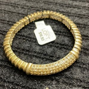 Glamorous bracelet